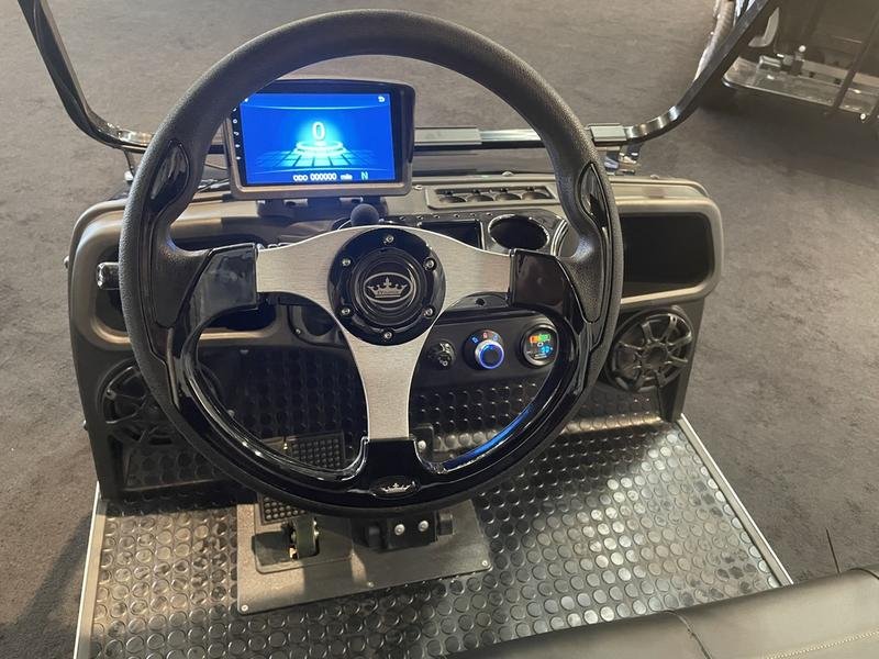 2022 Evolution Electric Vehicles Classic 4 Plus