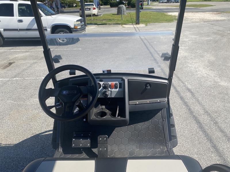 2022 E-Z-GO Express™ S4 ELiTE™ Lithium Slate